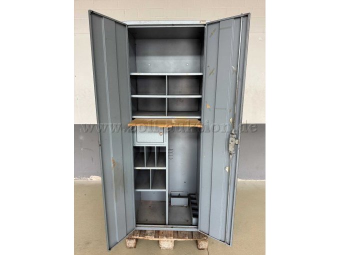 Ansicht von vorn geöffnet