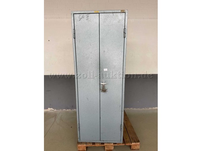 Ansicht von vorn geschlossen