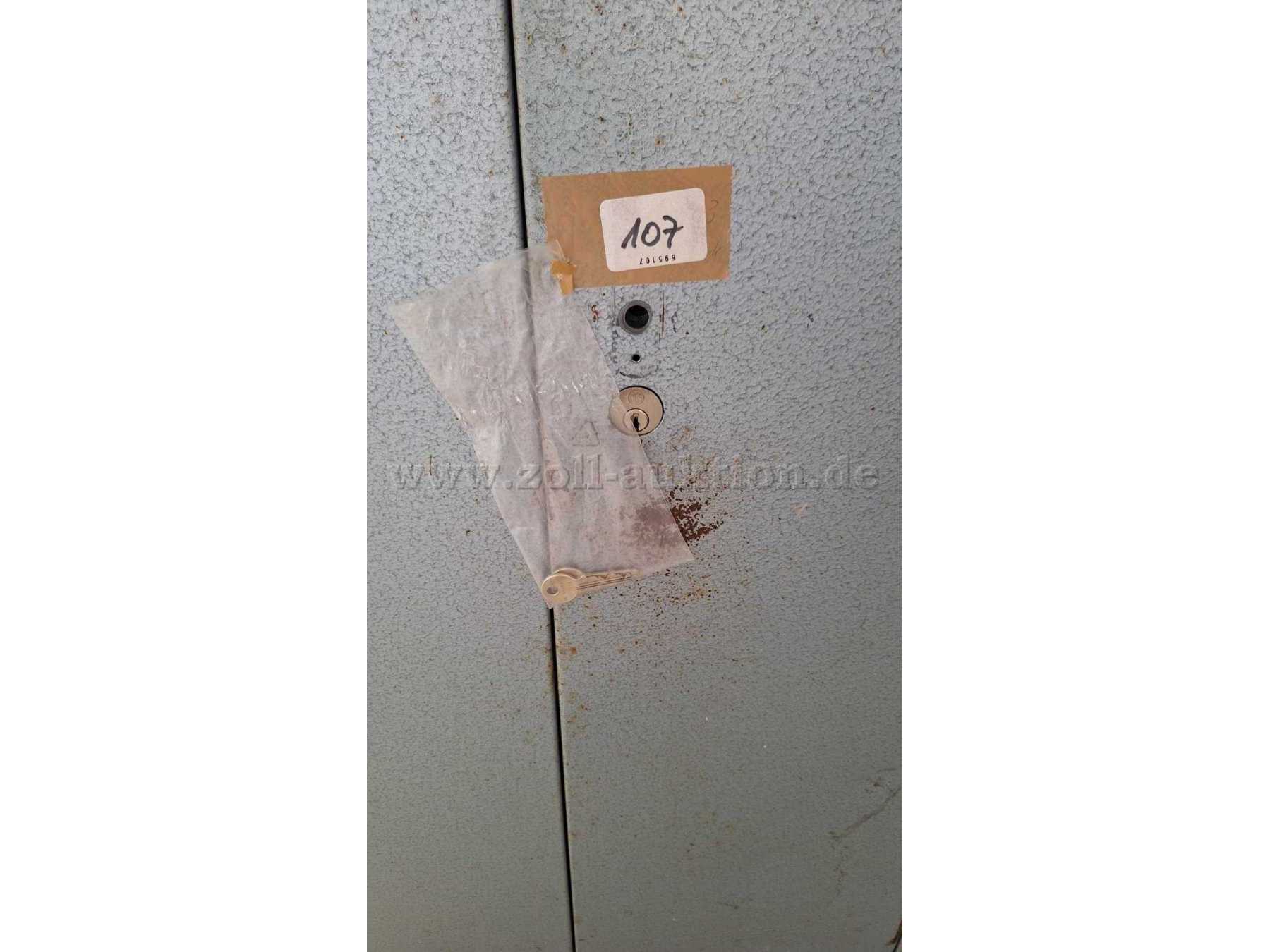 Ansicht ohne Griff, mit Schlüssel