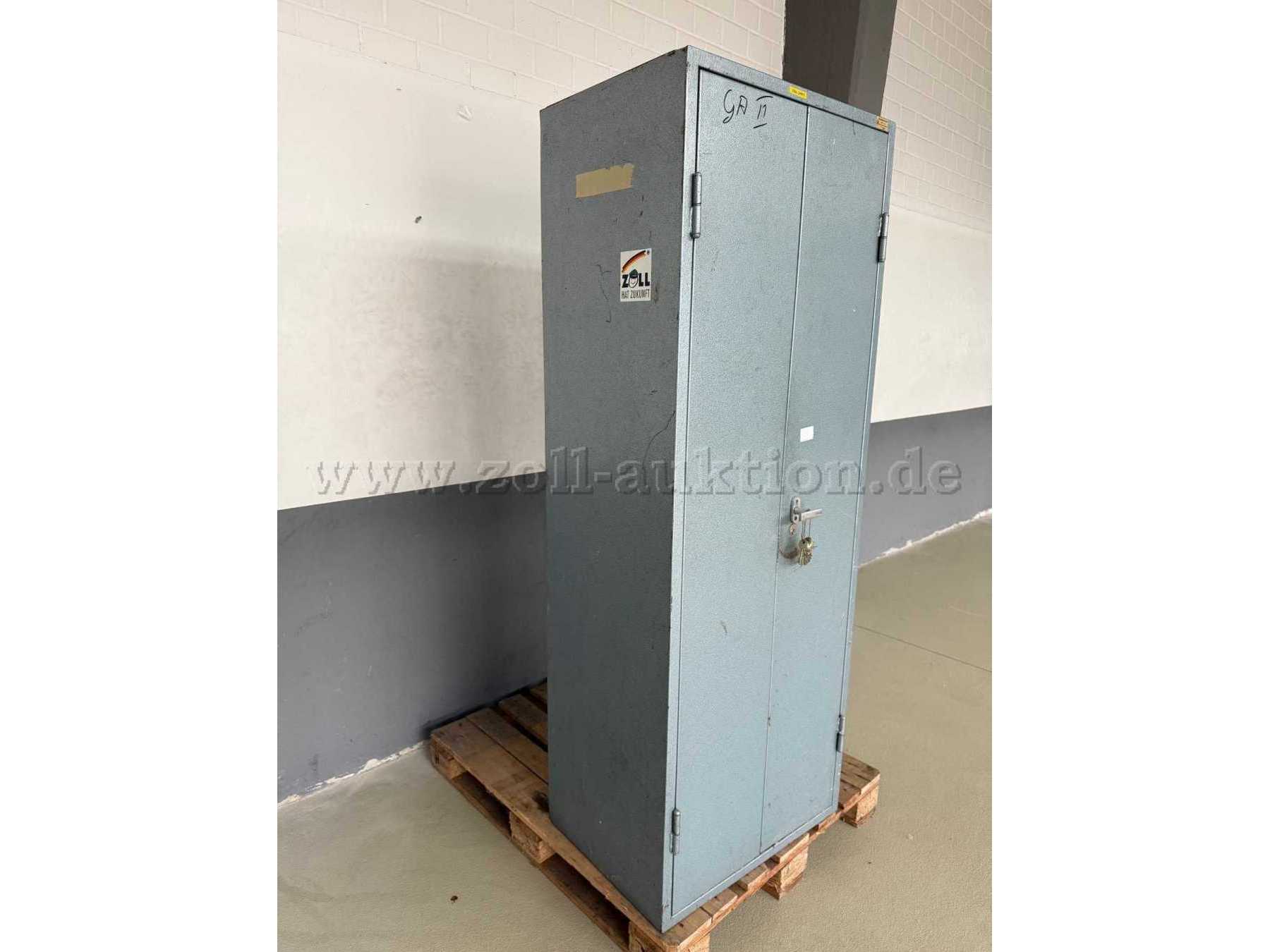 Ansicht seitlich von links