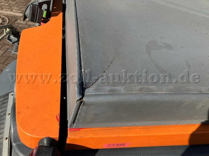 Aebi TT240 Ansicht Mangel Abdeckung Kühler