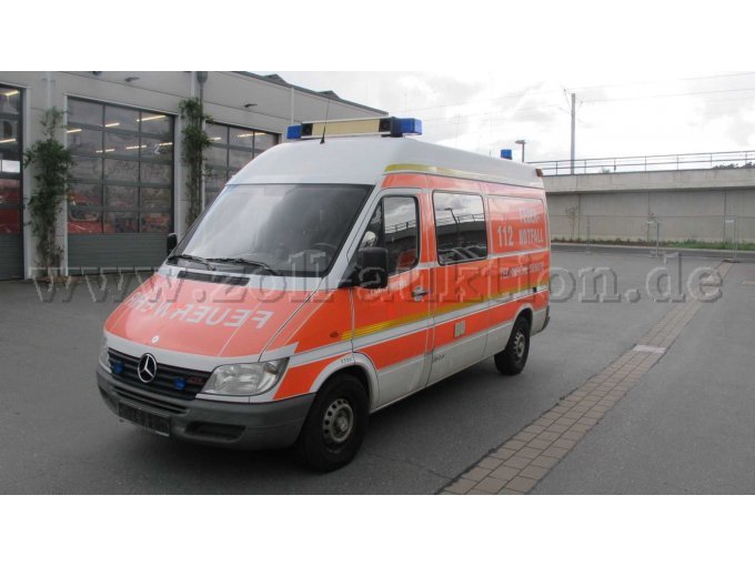 Fahrzeug vorne links