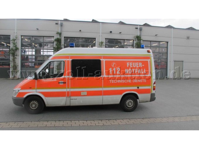 Fahrzeug Seite links