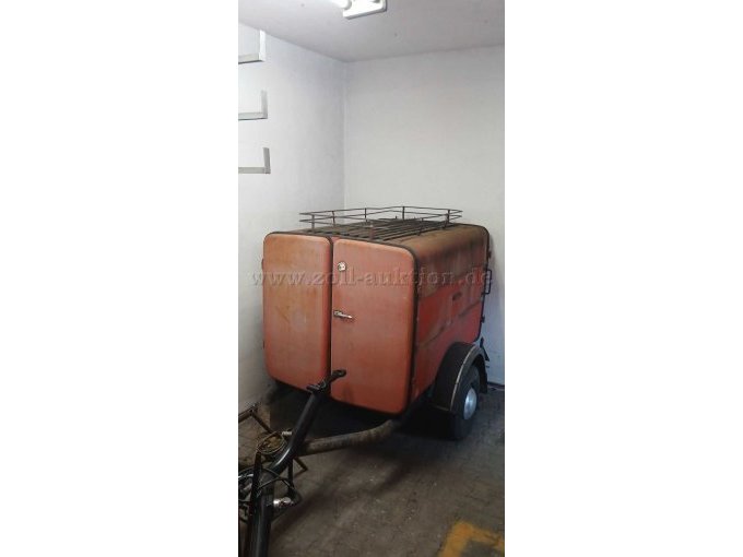 Gerätewagen von vorn/oben