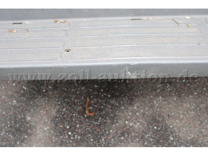 Trittstufe Heck beschädigt