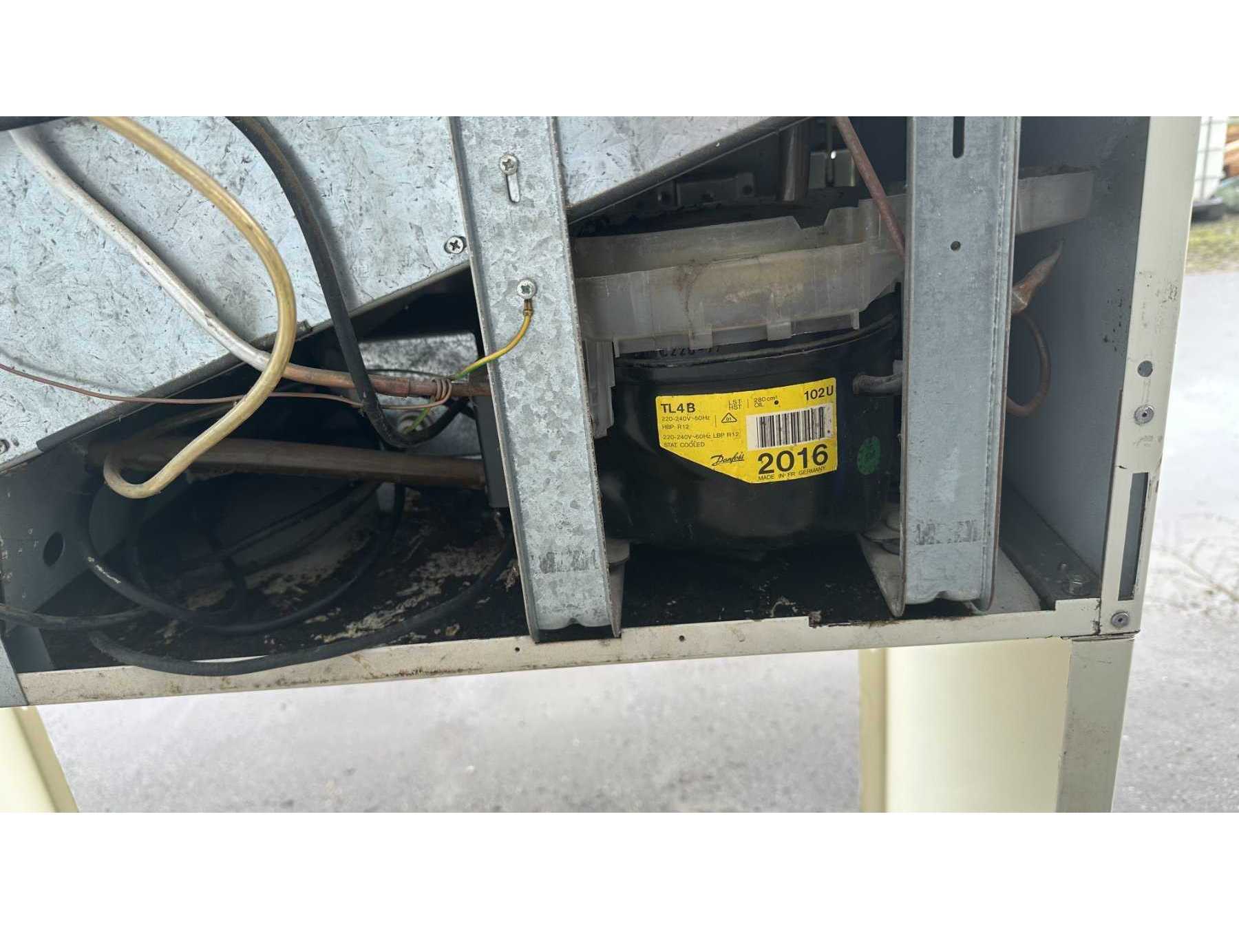 Getränkeautomat Kabel