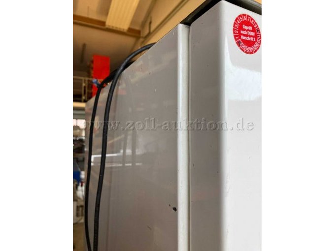 Getr.-Atuomat Seitenansicht mit Prüfplakette, Kratzer