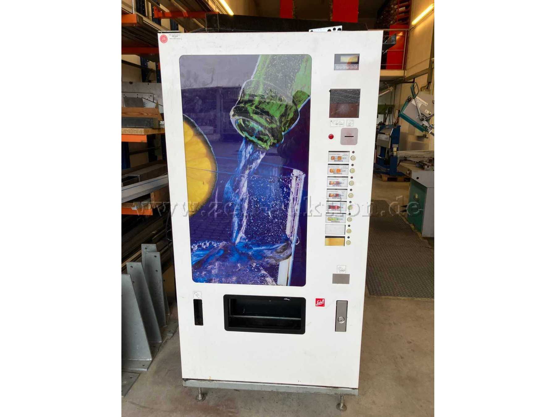 Getränkeautomat Frontansicht