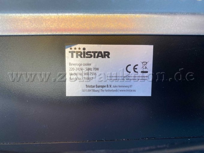 Typenschild mit Seriennummer