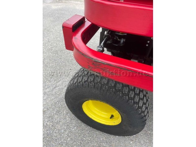 Frontsammelmäher - Lackabschürfung