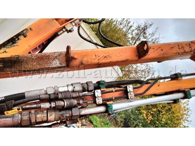 Ausleger mit Rostansatz