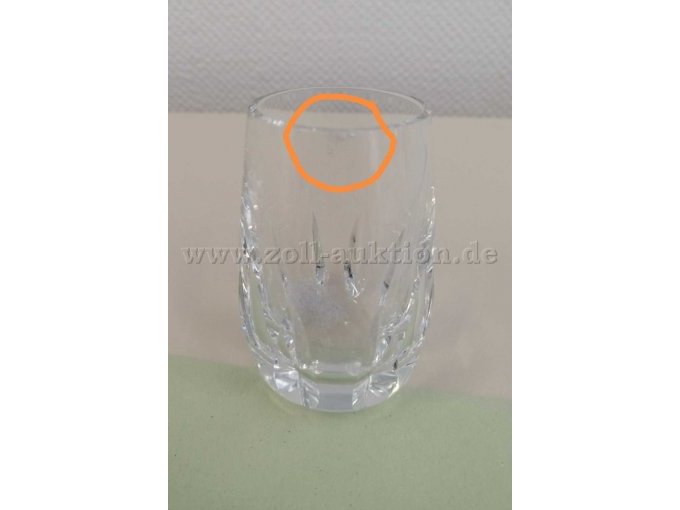 Schnapsgläserset; Abplatzer am Rand