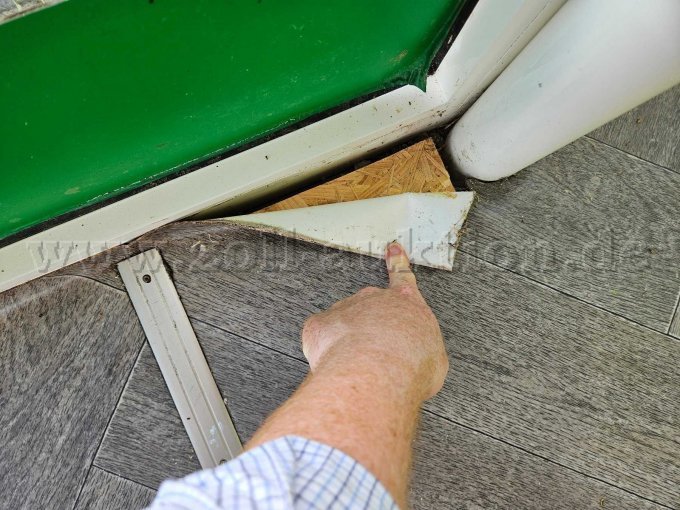 Holz unter PVC-Boden