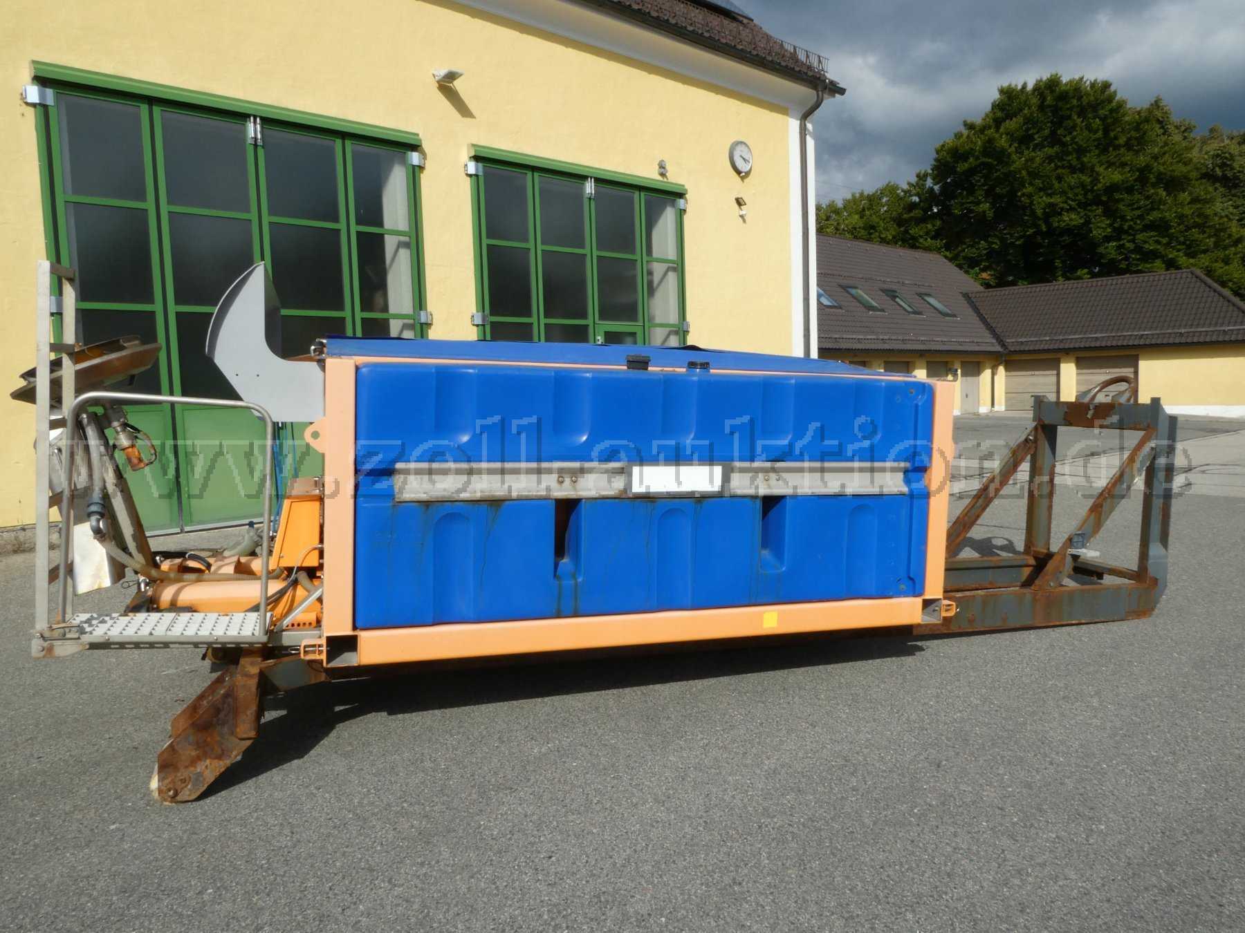 1 Gmeiner LKW Salzstreuautomat Icebear 5000W FS auf Abrollrahmen, gebraucht: Ansicht von rechts