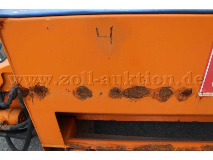 Rost rechts hinten