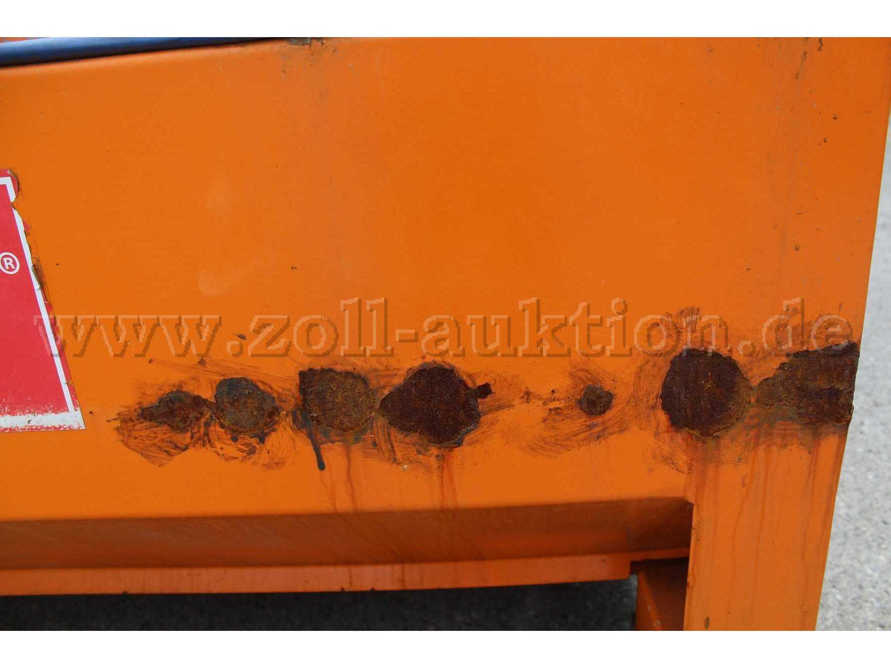 Rost rechts vorne