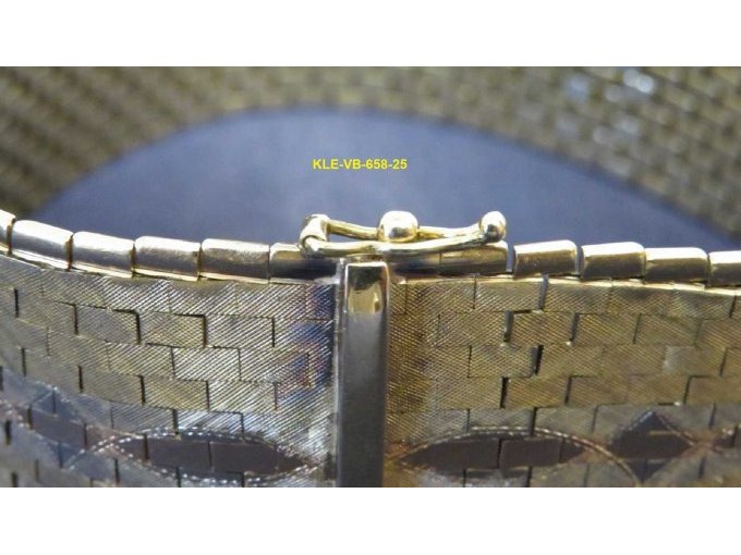 geschlossener Sicherheitsbügel