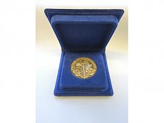 1 Goldmünze mit Schachtel