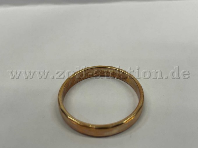 585 Goldring – klassisches Design mit sichtbaren Gebrauchsspuren