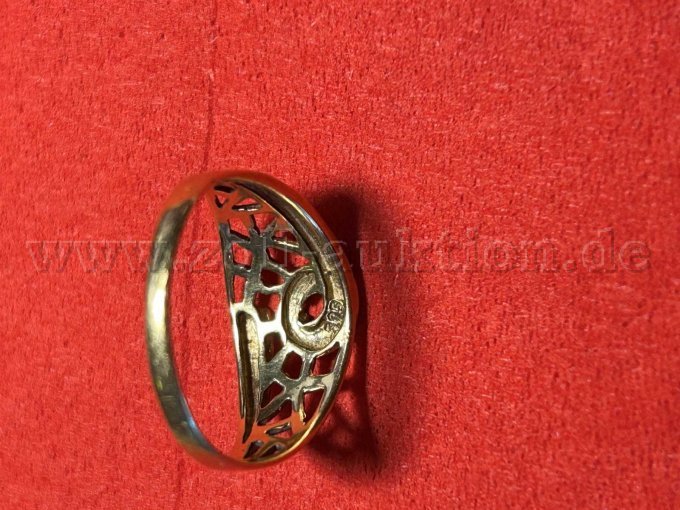 Ring mit Prägung