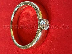 Ring mit Stein 585 Gold+Halbkaräter