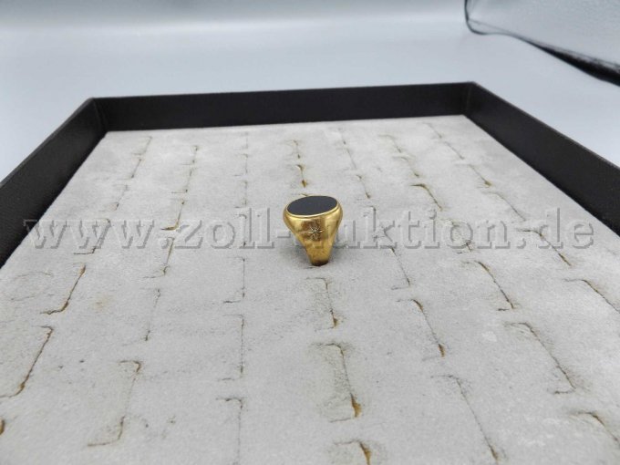 Goldring, Ansicht seitlich