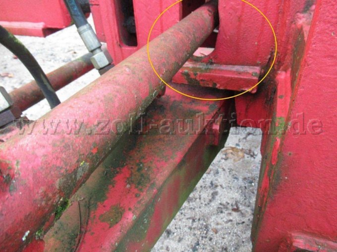 14 Führung vorne Lenkachse ausgeschlagen