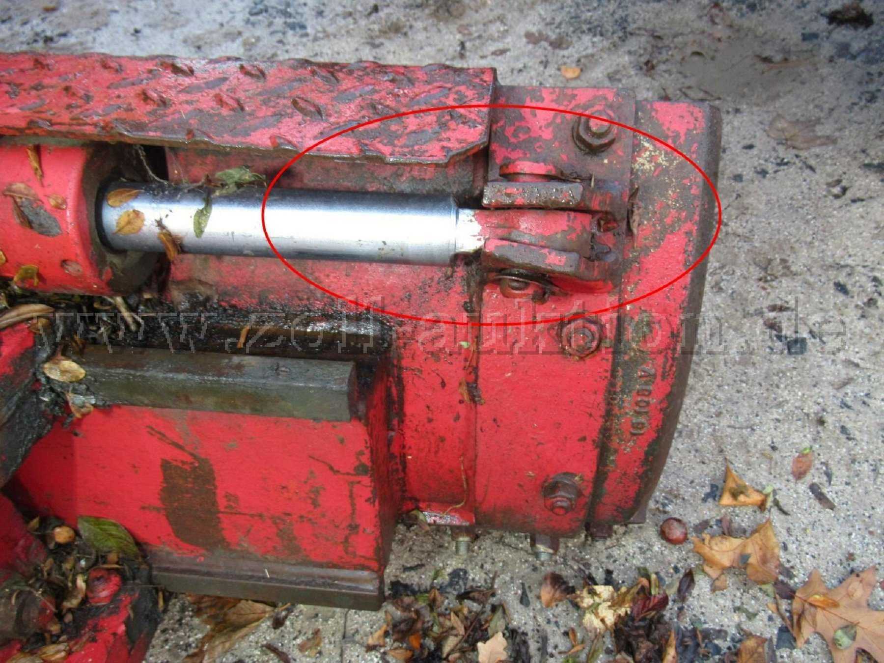 09 Schildanlenkung Aufnahme verbogen