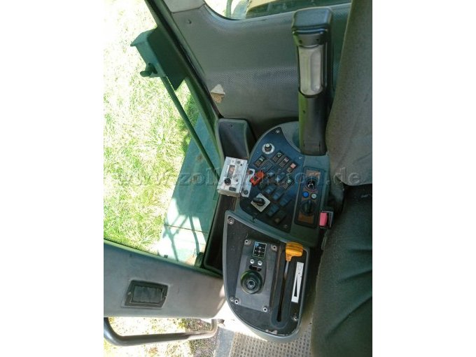 1 Grader New Holland F 156.7A Tier 3 – foto 6 – kavel bij Zoll-Auktion, Ilmenau