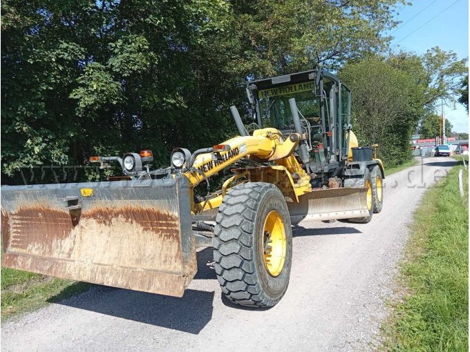 1 Grader New Holland F 156.7A Tier 3 – foto 4 – kavel bij Zoll-Auktion, Ilmenau