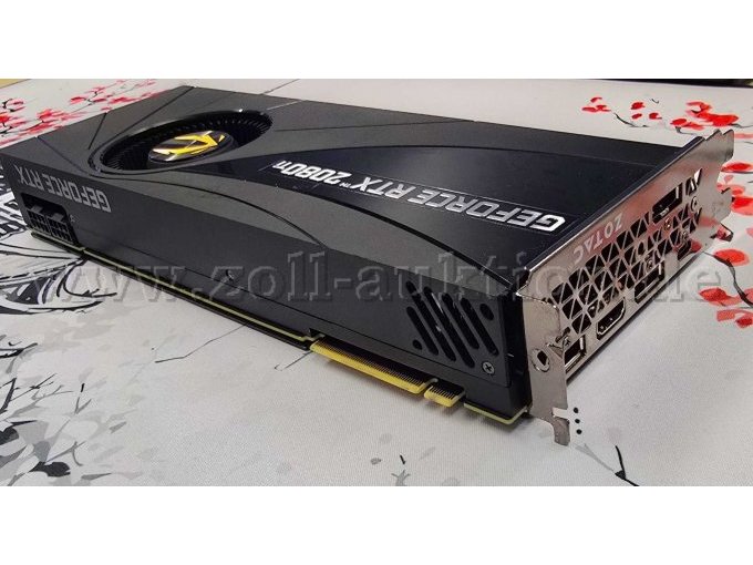 Unterseite, Slotblech und Lüfterseite Unterseite, Slotblech und Lüfterseite