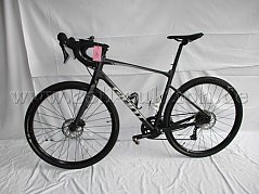 Vollansicht Gravelbike Giant Revolt