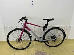 Gravelbike von Canyon, links