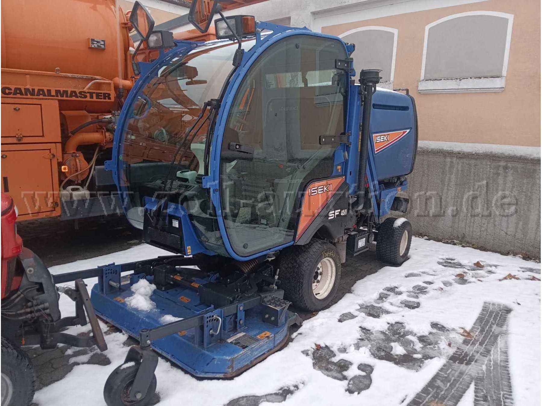 Maschine von Vorn links