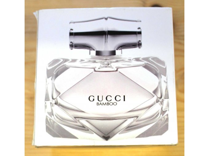 Ansicht Umkarton vorne Ansicht Umkarton vorne