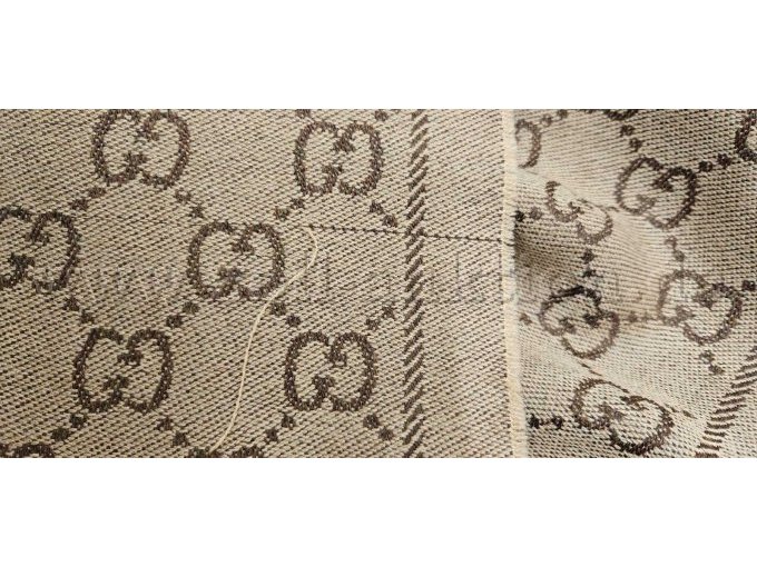 Beige Seite Ziehfaden