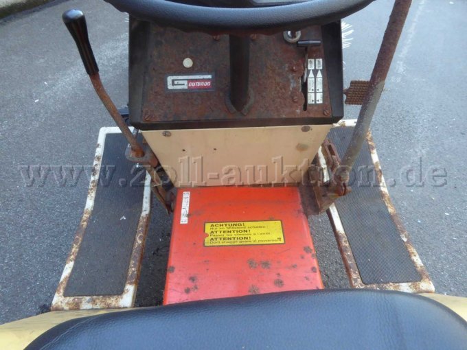 1 Gutbrod-Traktor Typ 1010 mit Anbaugeräten – foto 8 – kavel bij Zoll-Auktion, Koblenz
