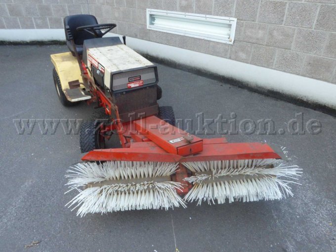 1 Gutbrod-Traktor Typ 1010 mit Anbaugeräten – foto 3 – kavel bij Zoll-Auktion, Koblenz