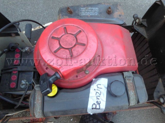 1 Gutbrod-Traktor Typ 1010 mit Anbaugeräten – foto 10 – kavel bij Zoll-Auktion, Koblenz