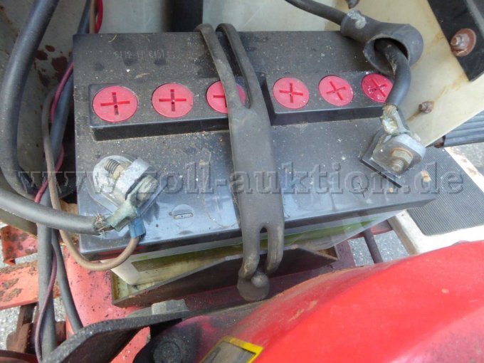 1 Gutbrod-Traktor Typ 1010 mit Anbaugeräten – foto 9 – kavel bij Zoll-Auktion, Koblenz