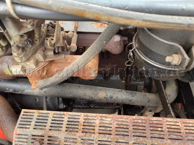 Ölleckage Motorraum rechts