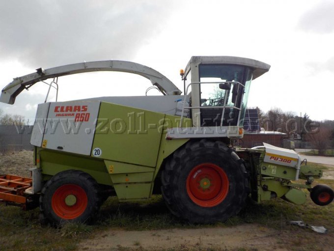 Seitenansicht Häcksler Claas