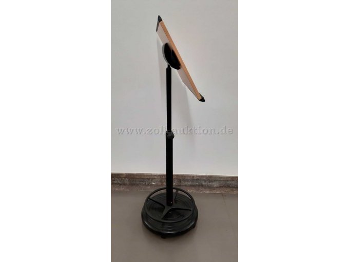 Seitliche Gesamtansicht -höchste Einstellung - schrägste Plattenstellung