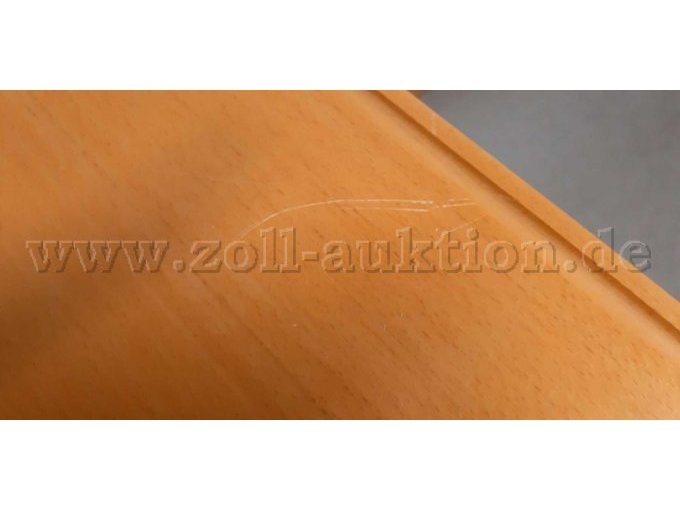 Detailansicht Kratzer in Pultplatte