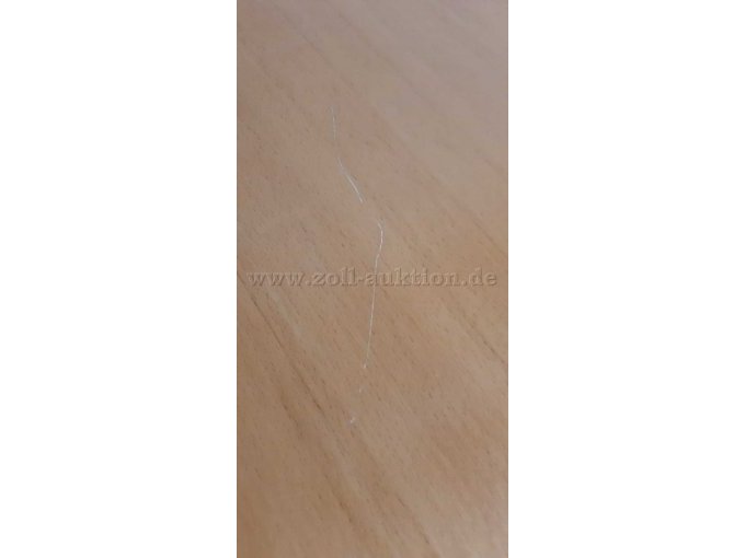 Detailansicht Kratzer in Pultplatte