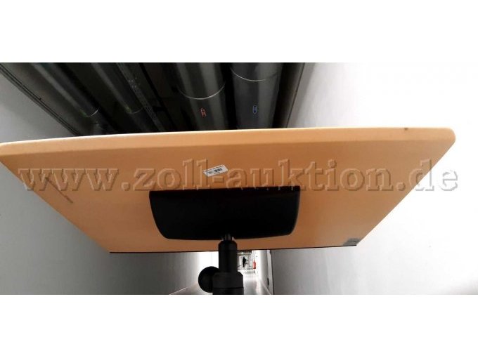 Detailansicht Unterseite Pultplatte