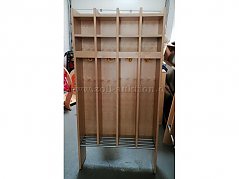 Standgarderobe 
Ansicht vorne