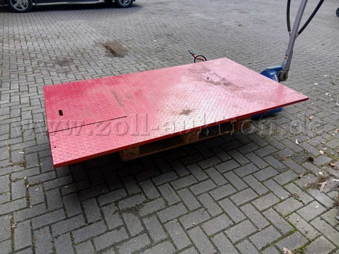 Hebebühne, Kratzer können vorhanden sein