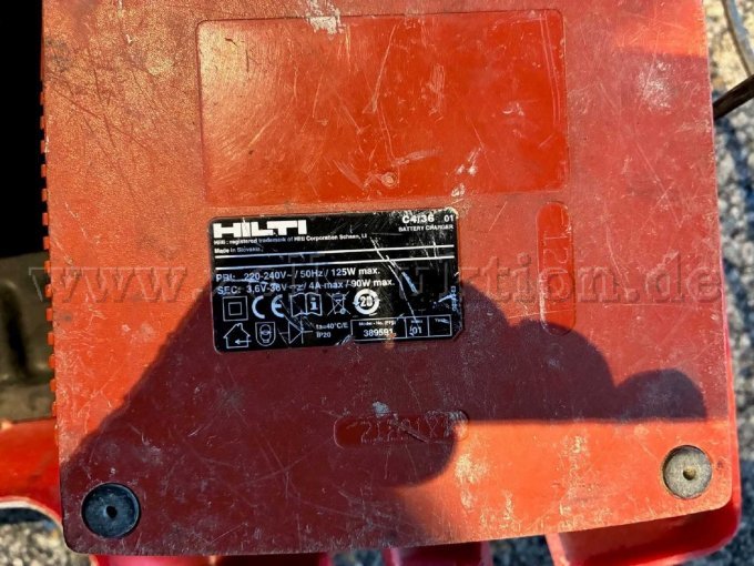 Typenschild / Ladegerät