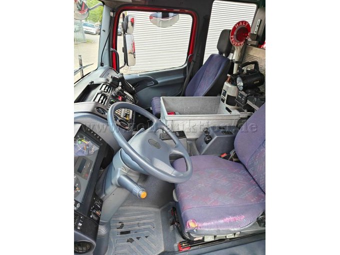Cockpit 2